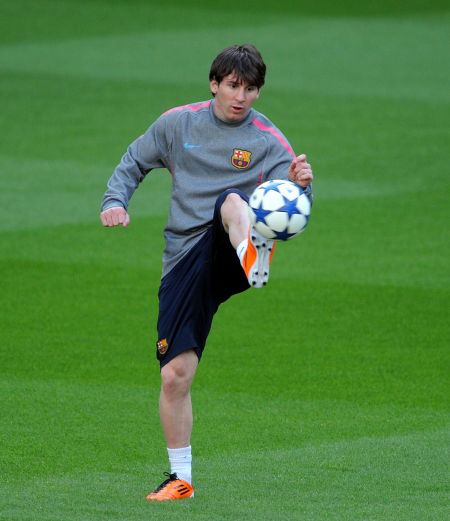 上反映出足 上反映出足