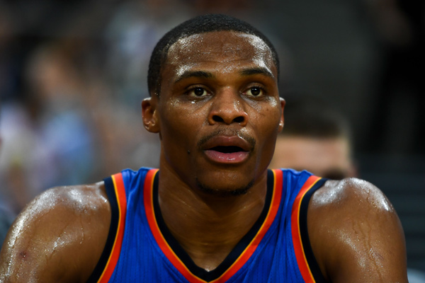 边锋的突破 边锋的突破